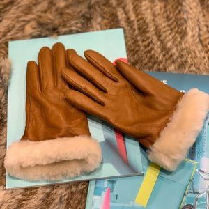 ✨ SOLD ✨ Ugg Gloves 🧤